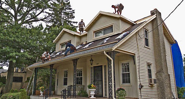 Best Best Roofing Contractors  in Roberts, WI